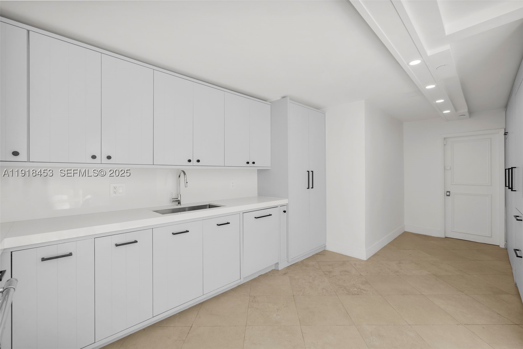605 Ocean Dr 2l Property Photo 15