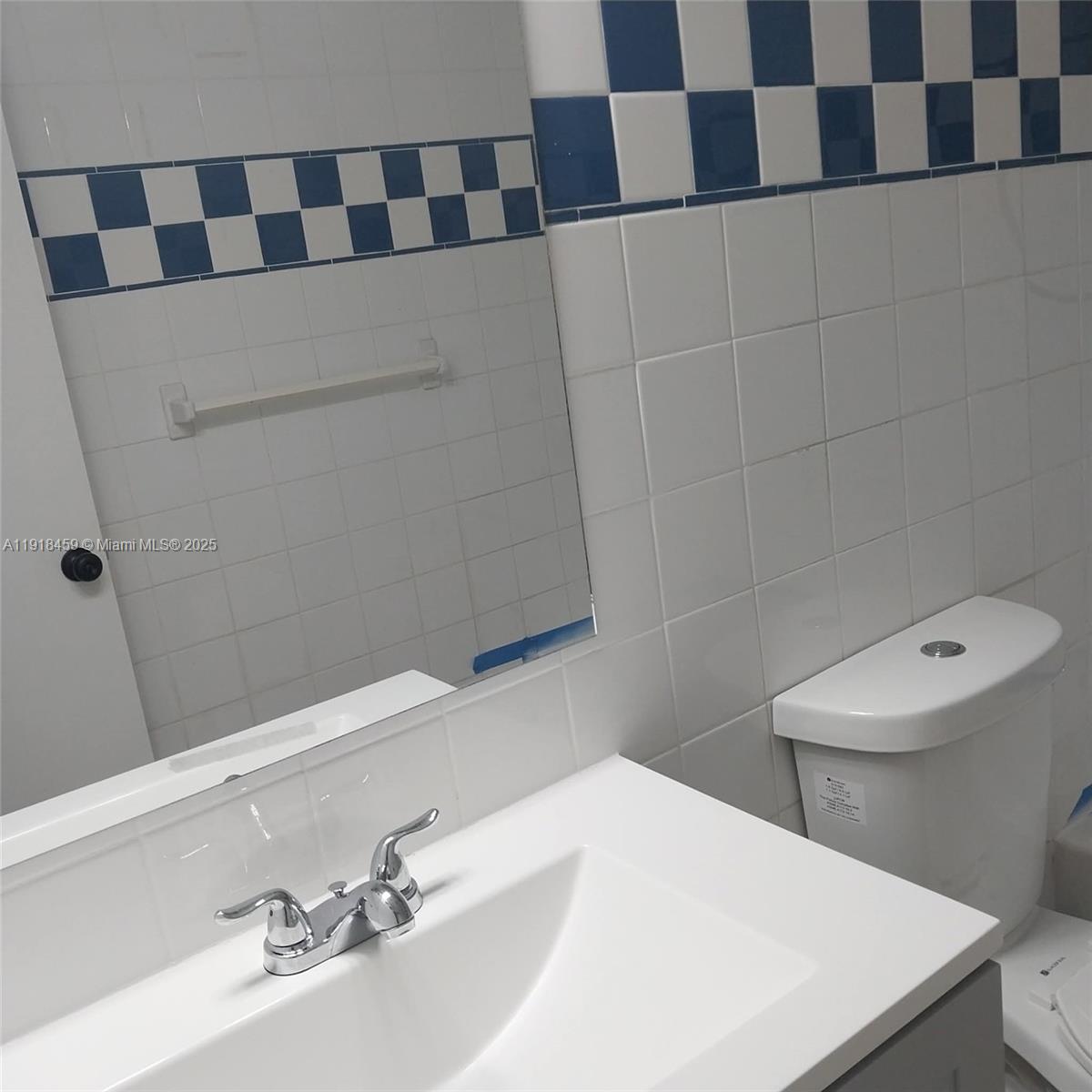 4111 Stirling Rd 102 Property Photo 11