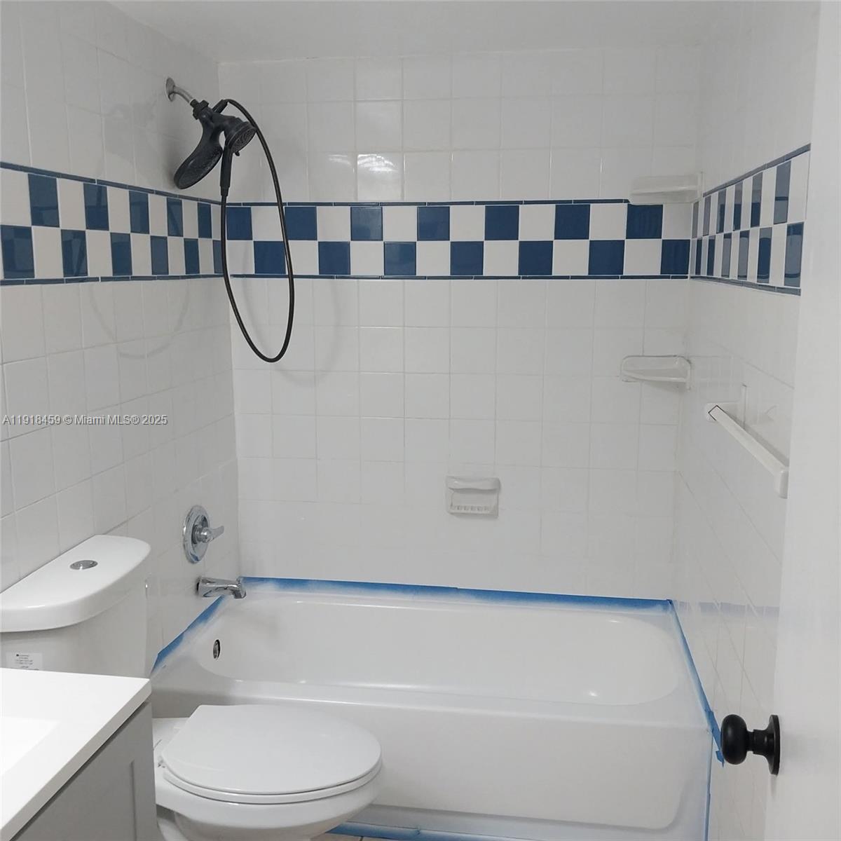 4111 Stirling Rd 102 Property Photo 12