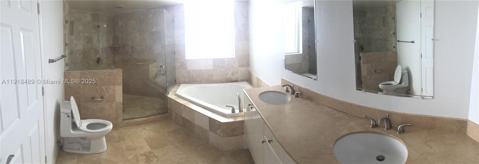 1745 E Hallandale Beach Blvd 1807w Property Photo 4