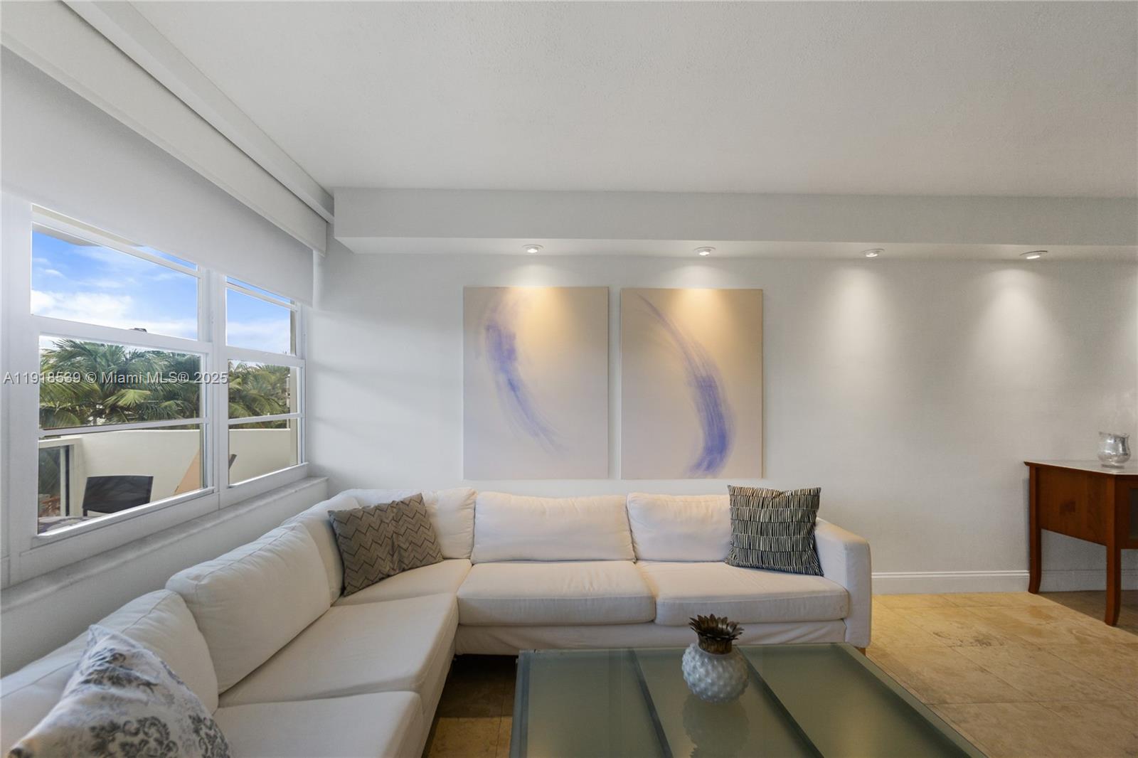 A11918539 Property Photo 6