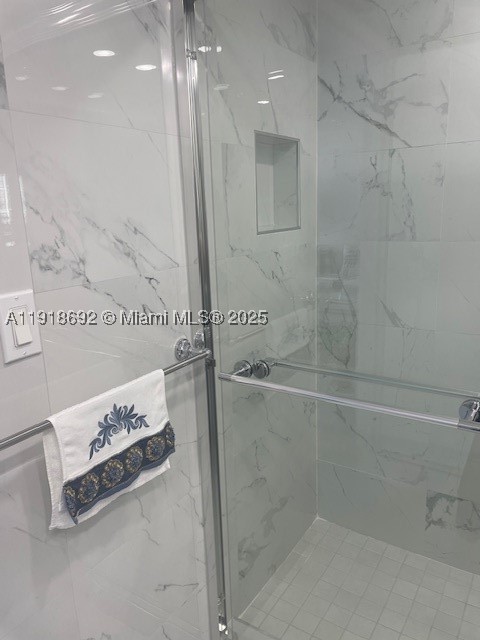 16909 N Bay Rd 805 Property Photo 11