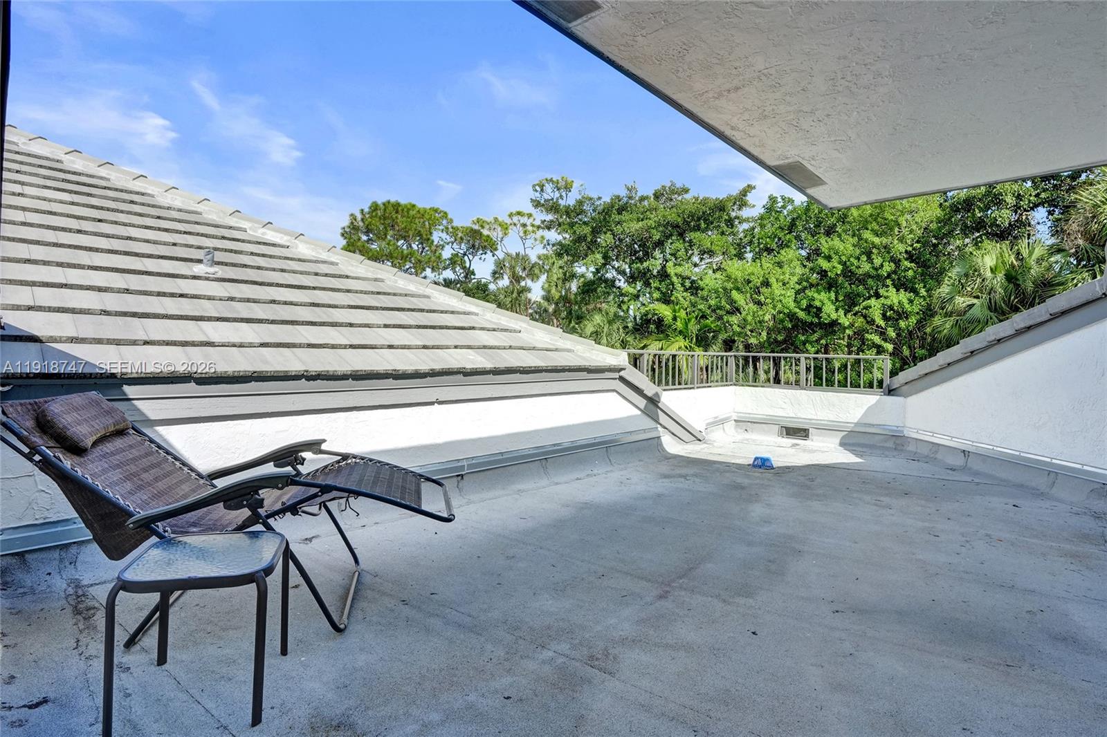 1140 Sand Drift Way B Property Photo 46