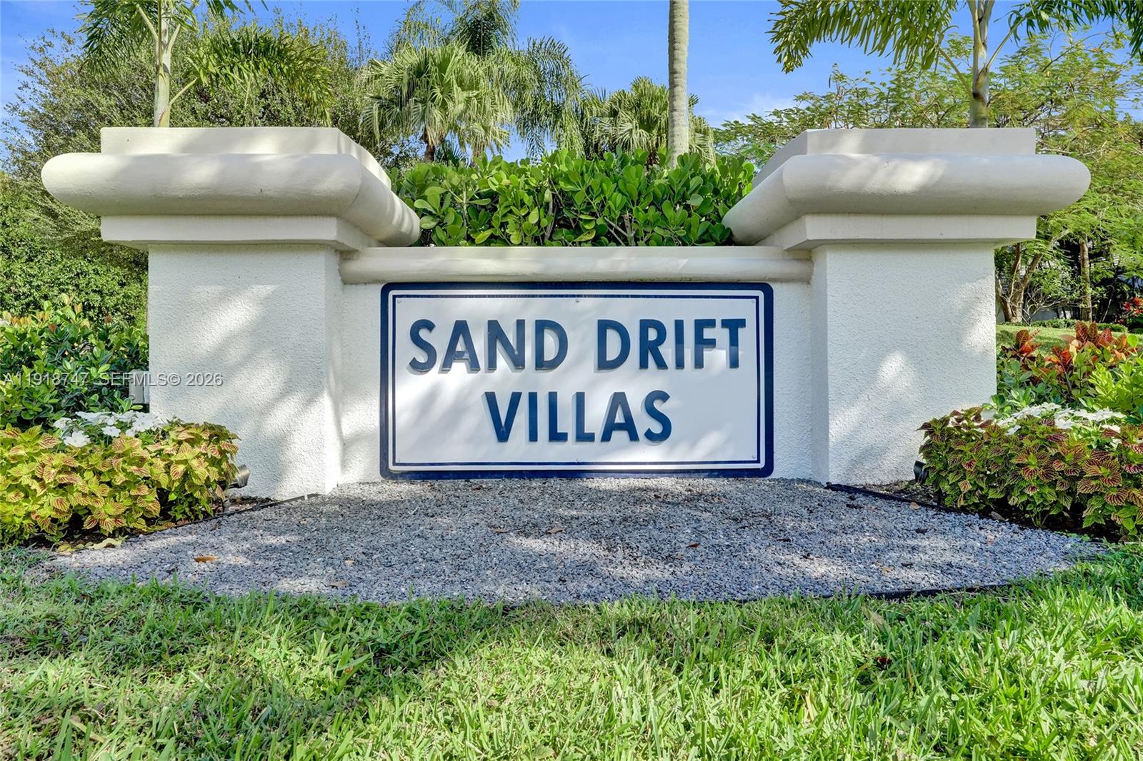 1140 Sand Drift Way B Property Photo 63