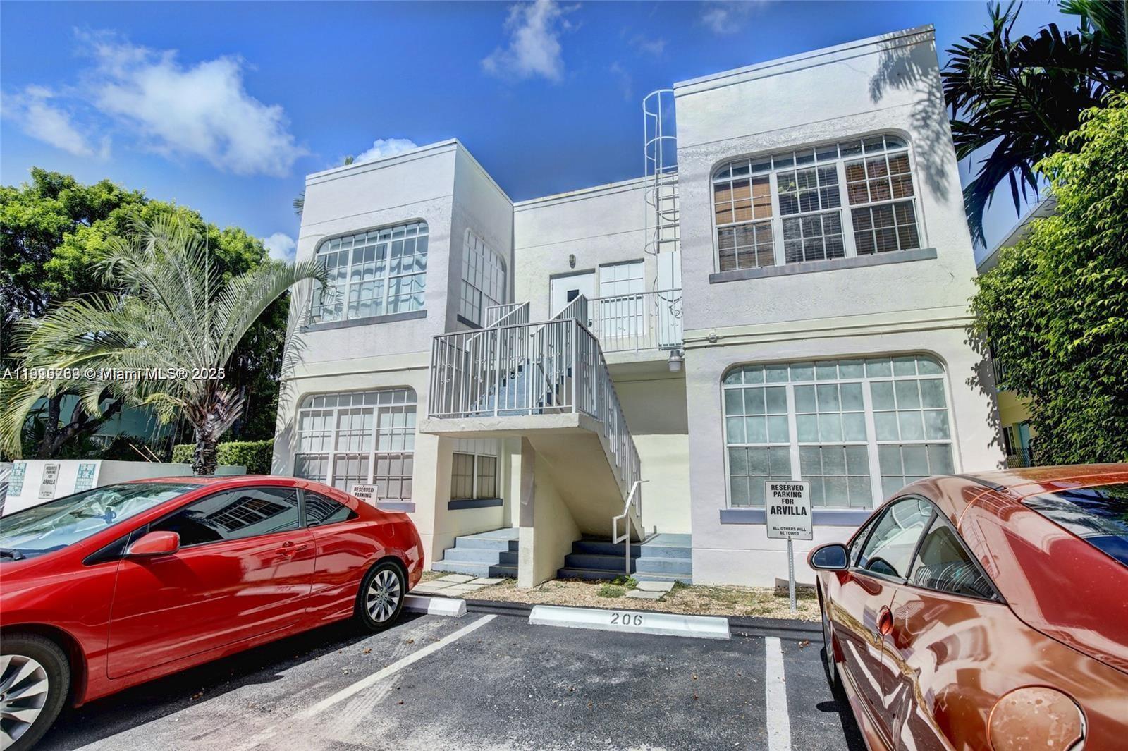 1127 Euclid Ave 206 Property Photo 15
