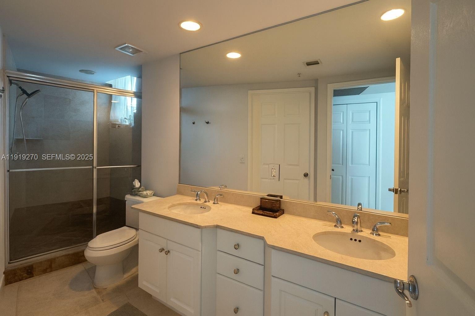 3370 Hidden Bay Dr 511 Property Photo 11