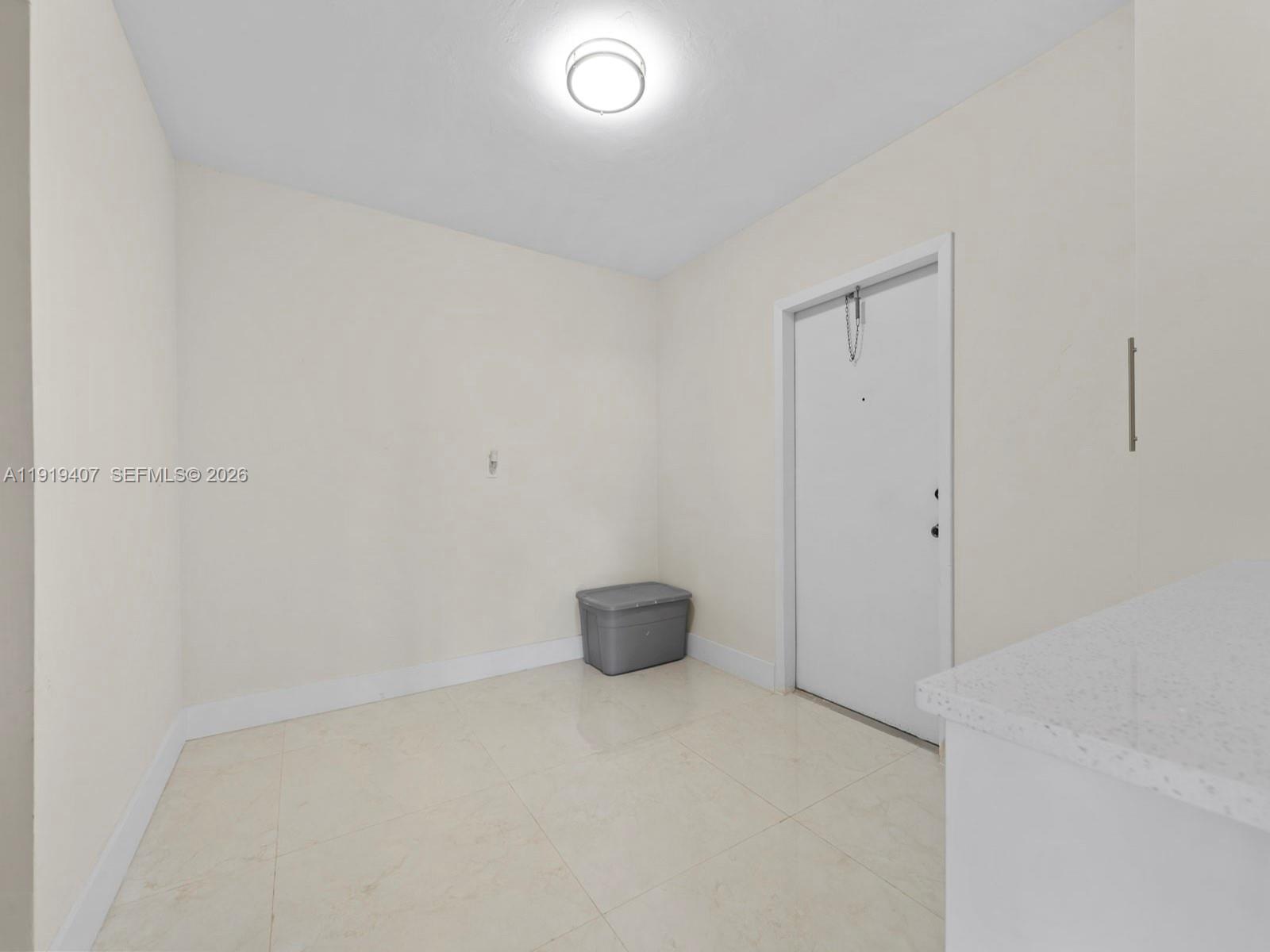 1562 Nw 8th Ave Property Photo 17