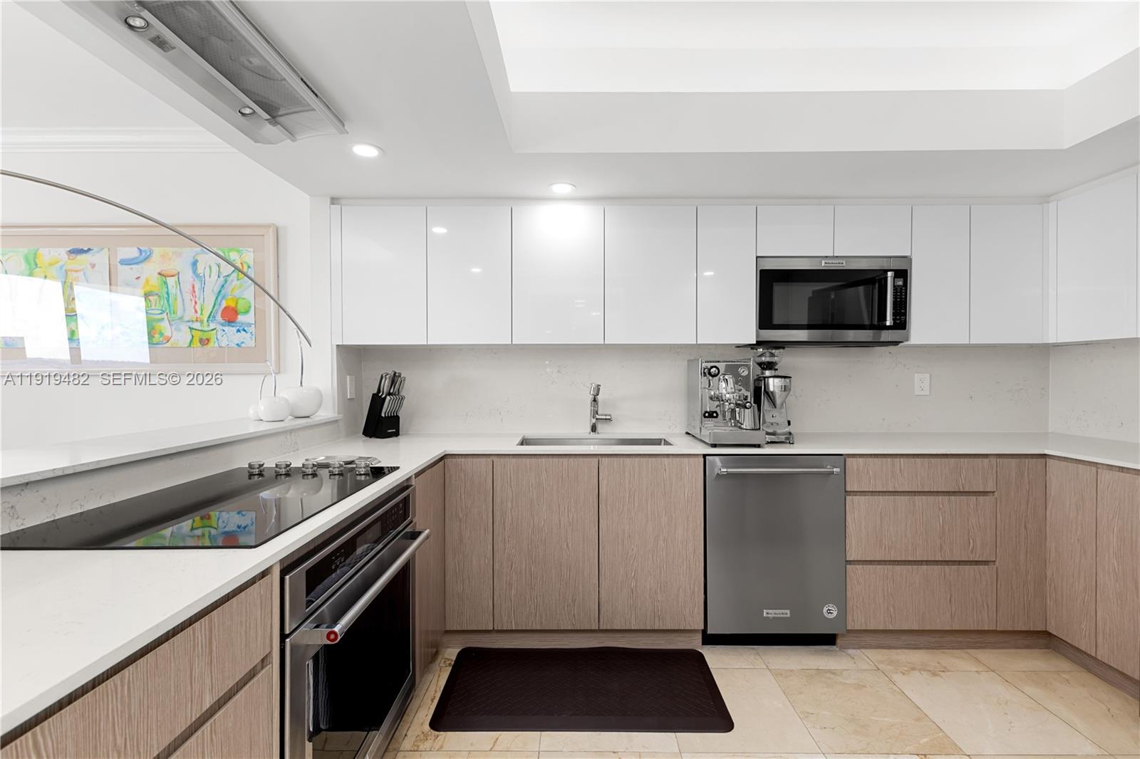 520 Brickell Key Dr A1207 Property Photo 8