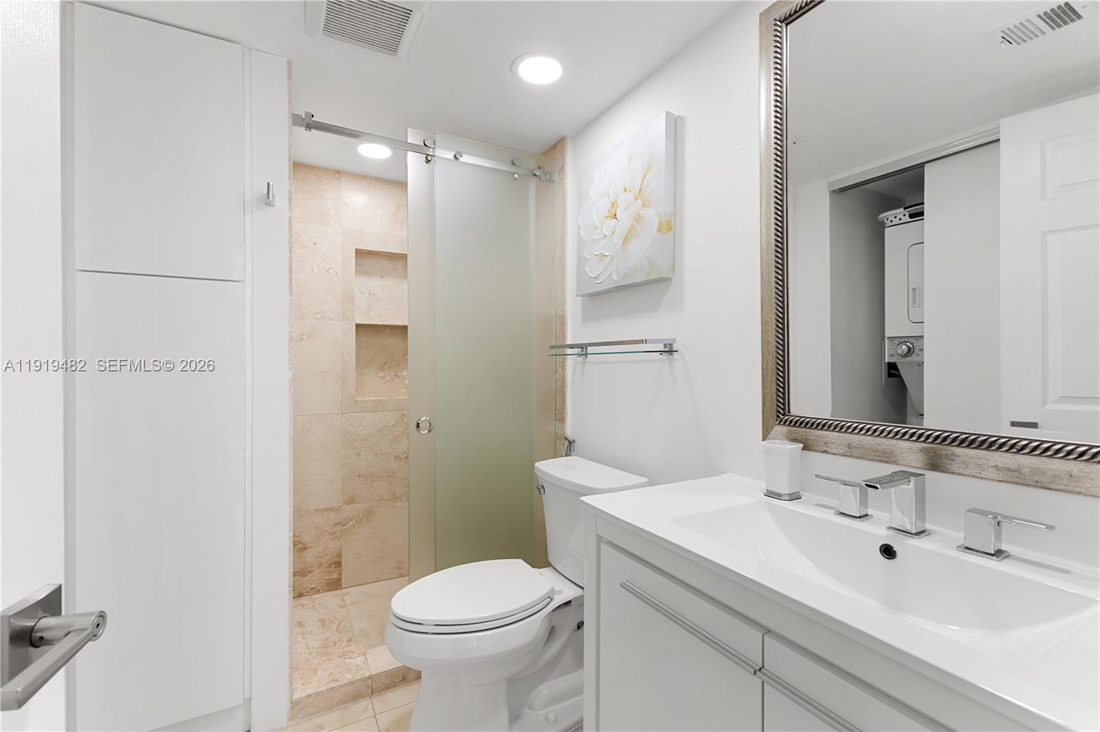 520 Brickell Key Dr A1207 Property Photo 25