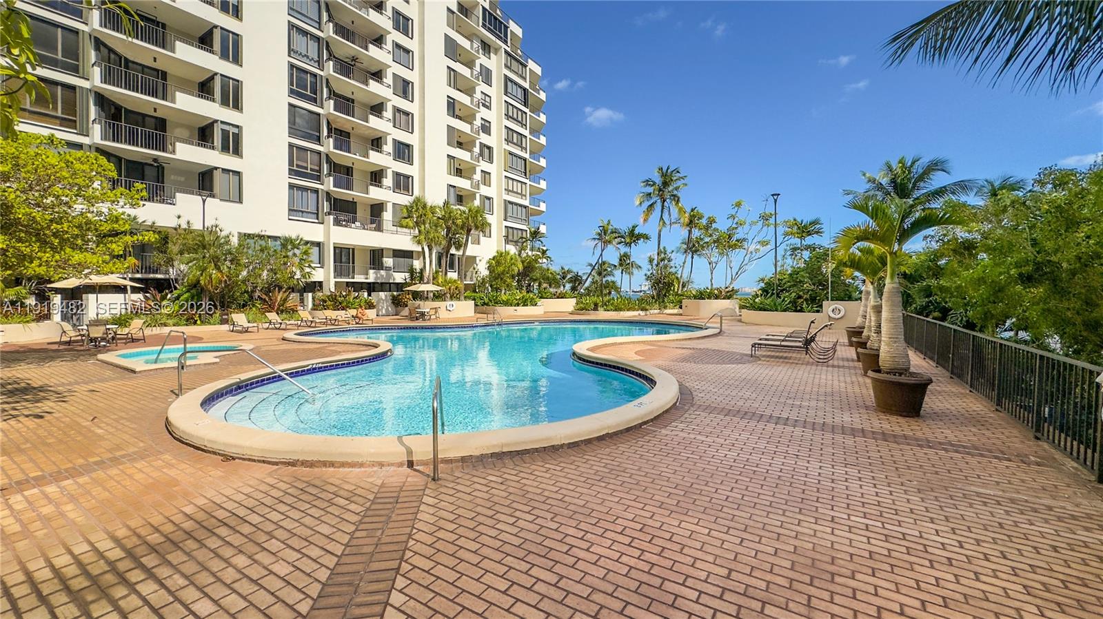 520 Brickell Key Dr A1207 Property Photo 29