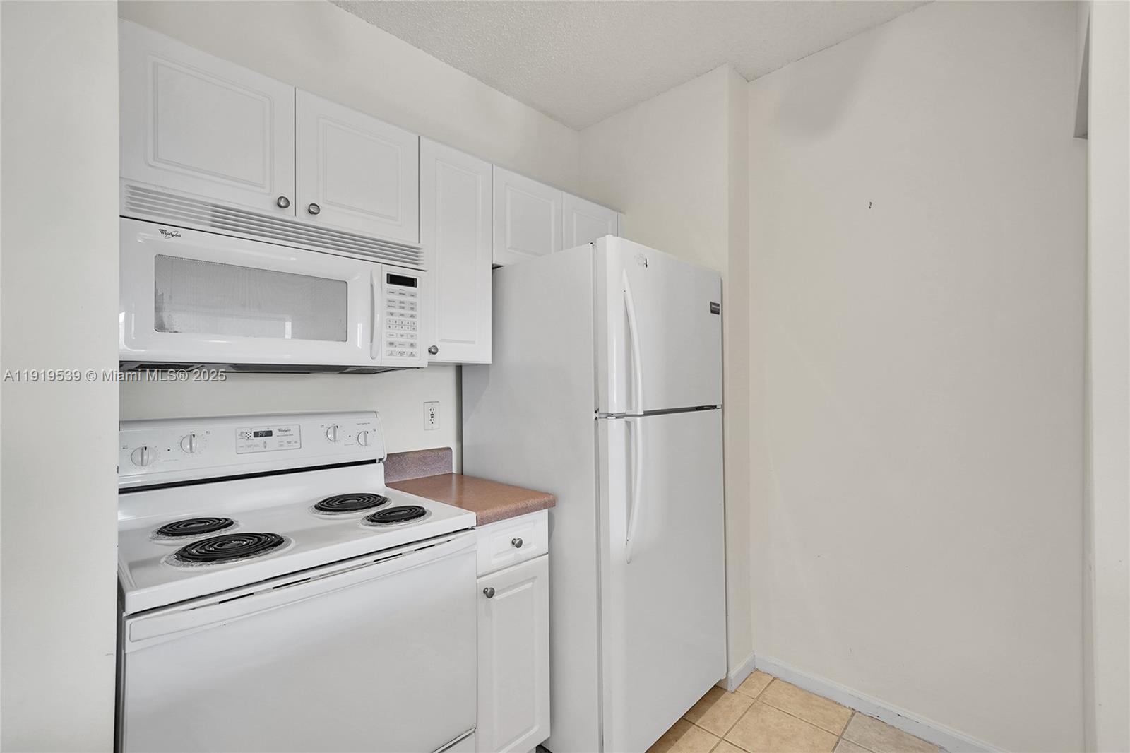 17125 N Bay Rd 3612 Property Photo 6