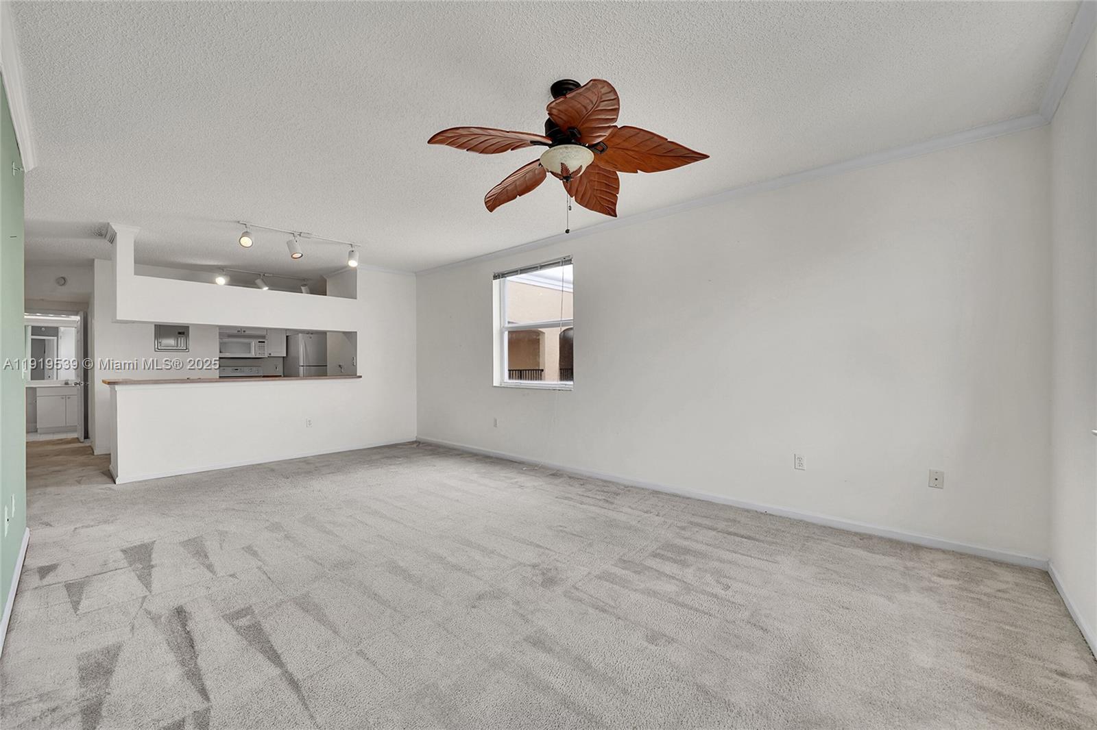 17125 N Bay Rd 3612 Property Photo 16