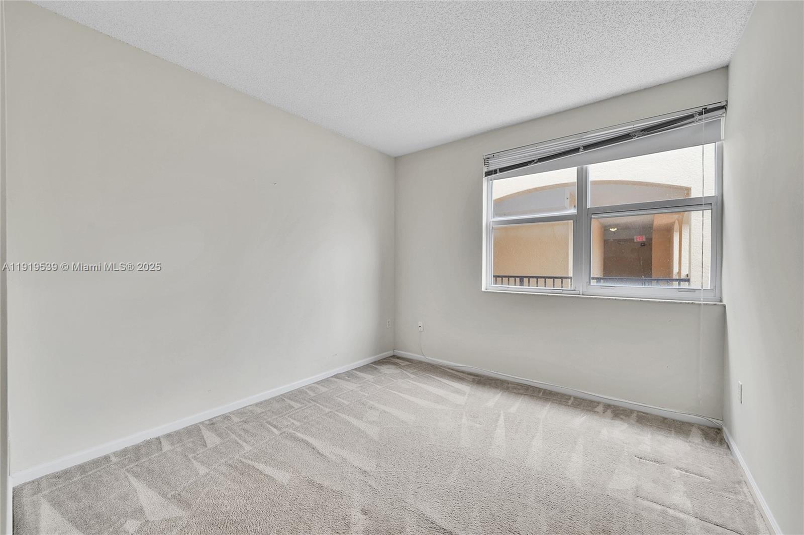 17125 N Bay Rd 3612 Property Photo 21