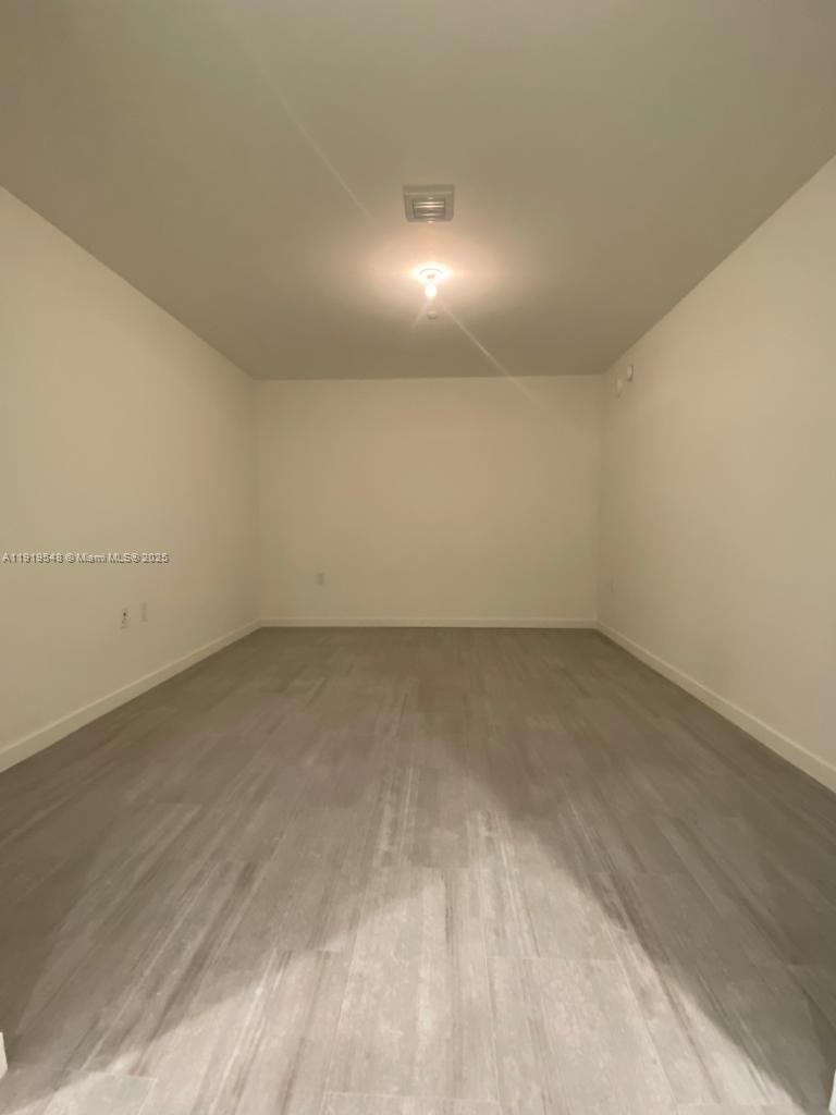 1000 Brickell Plz 3207 Property Photo 13