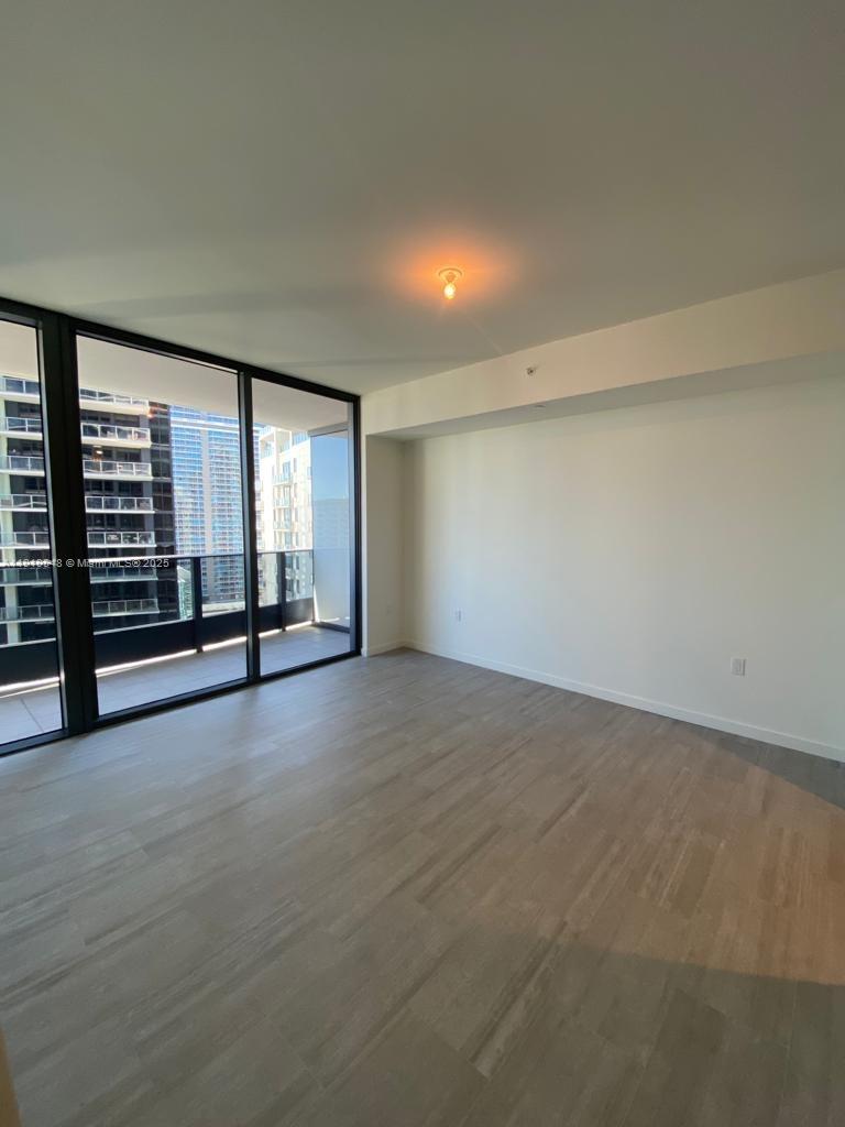 1000 Brickell Plz 3207 Property Photo 22