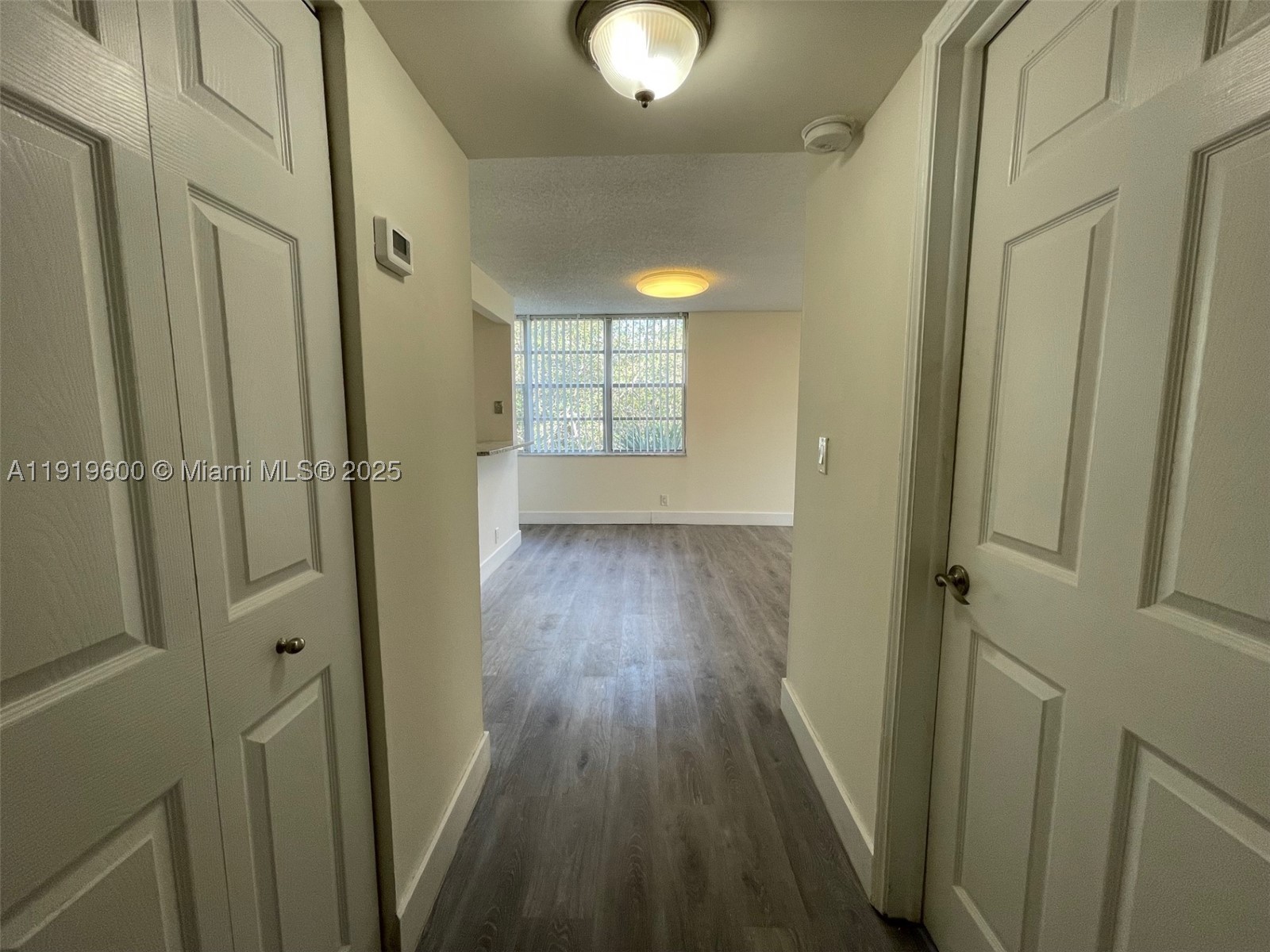 9471 Evergreen Pl 401 Property Photo 3