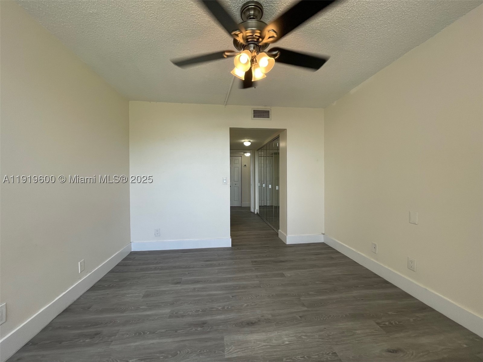 9471 Evergreen Pl 401 Property Photo 20