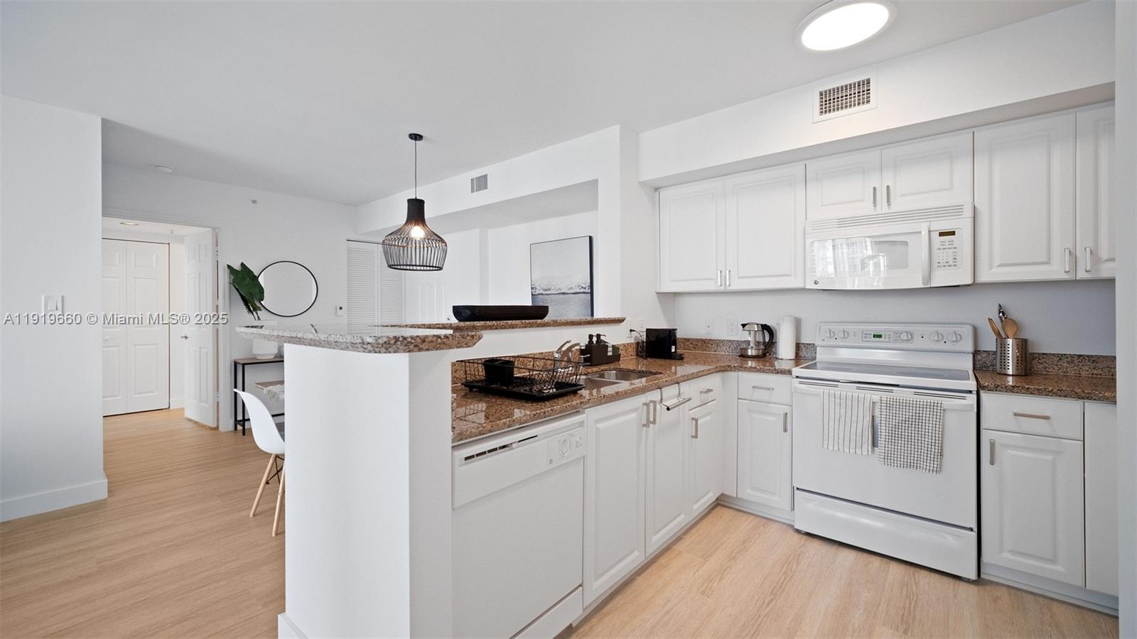 1155 Brickell Bay Dr 2203 Property Photo 13