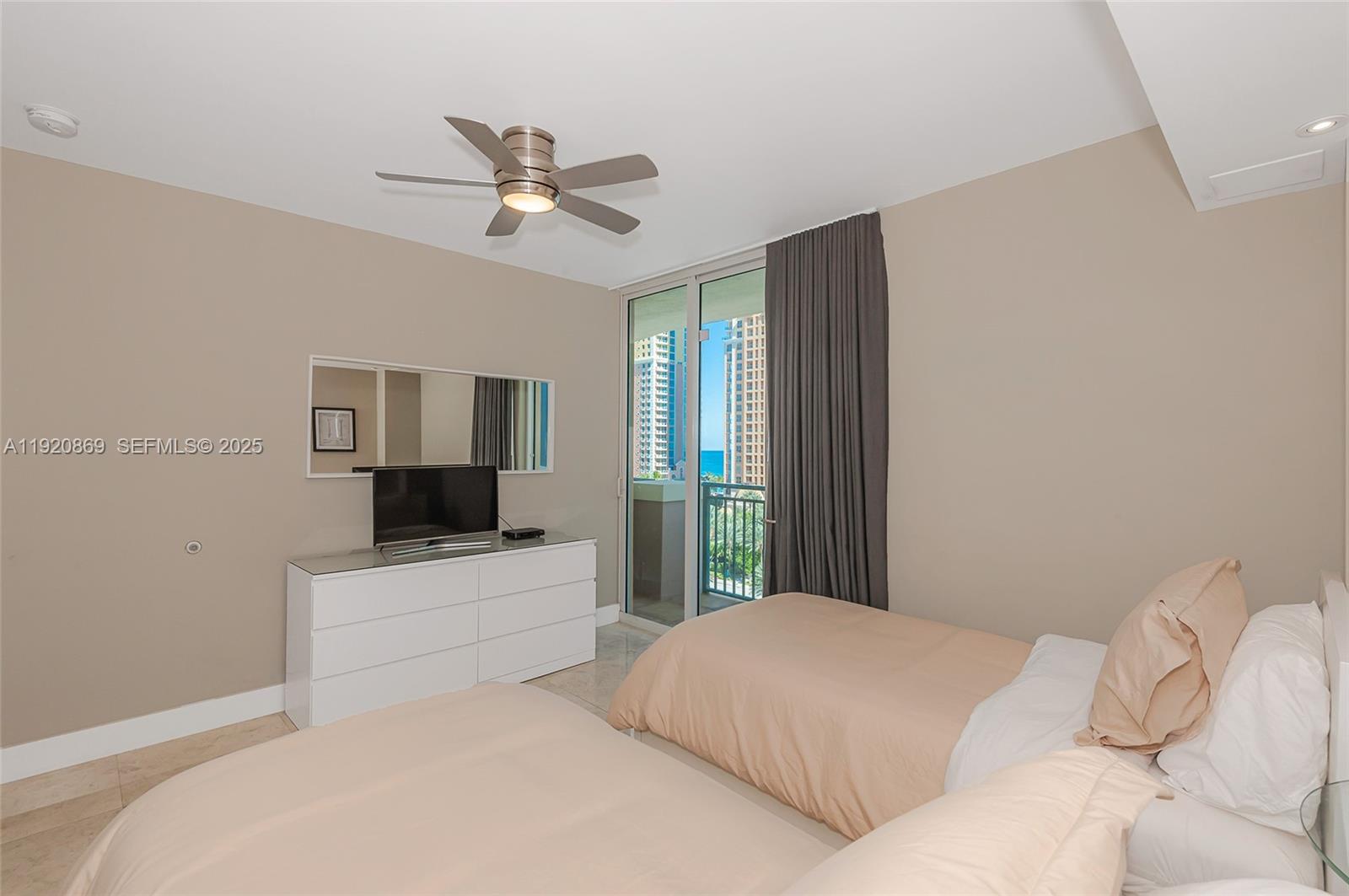 17555 E Atlantic Blvd 1005 Property Photo 27