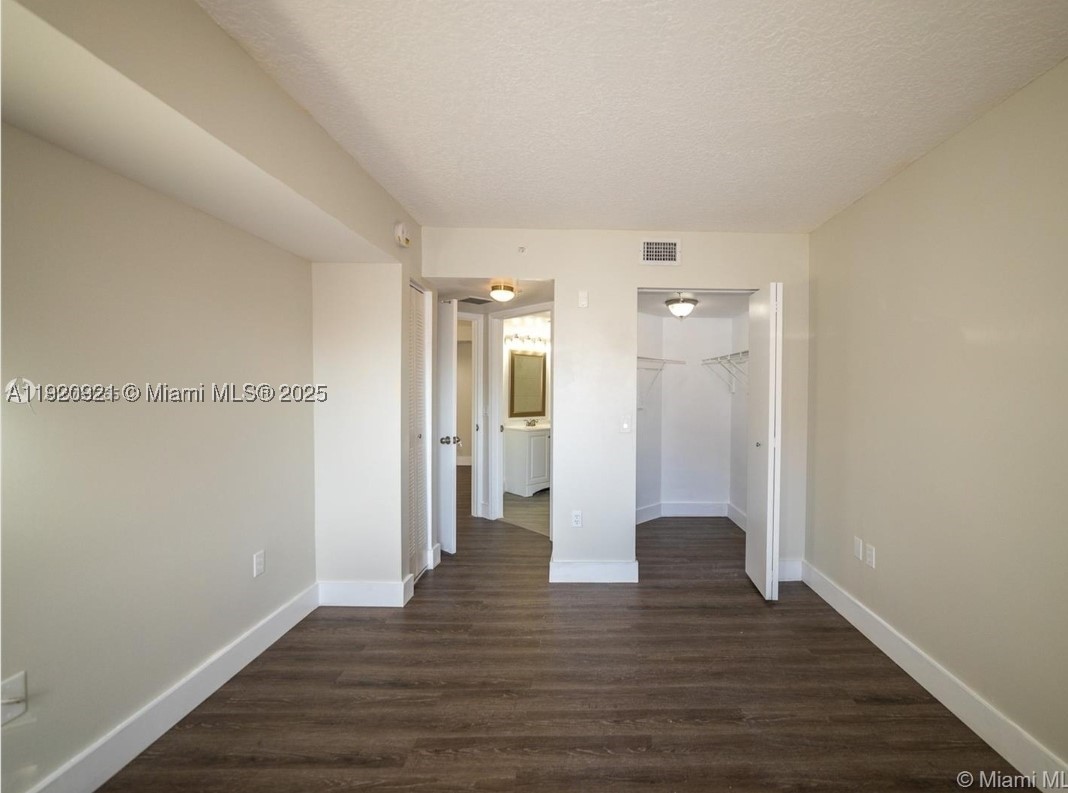 17622 Nw 25th Ave 101 Property Photo 8