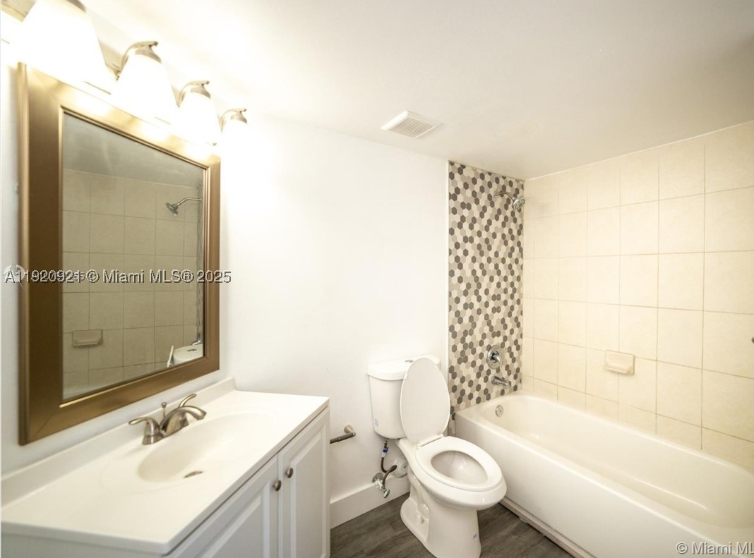 17622 Nw 25th Ave 101 Property Photo 14