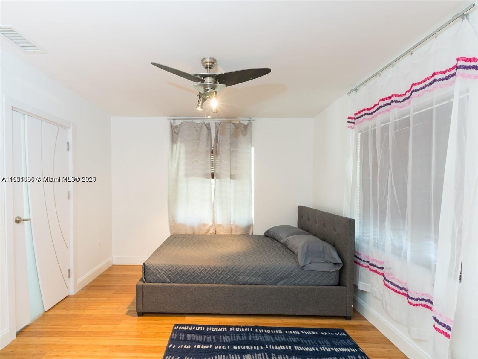 1509 Fletcher St Property Photo 9