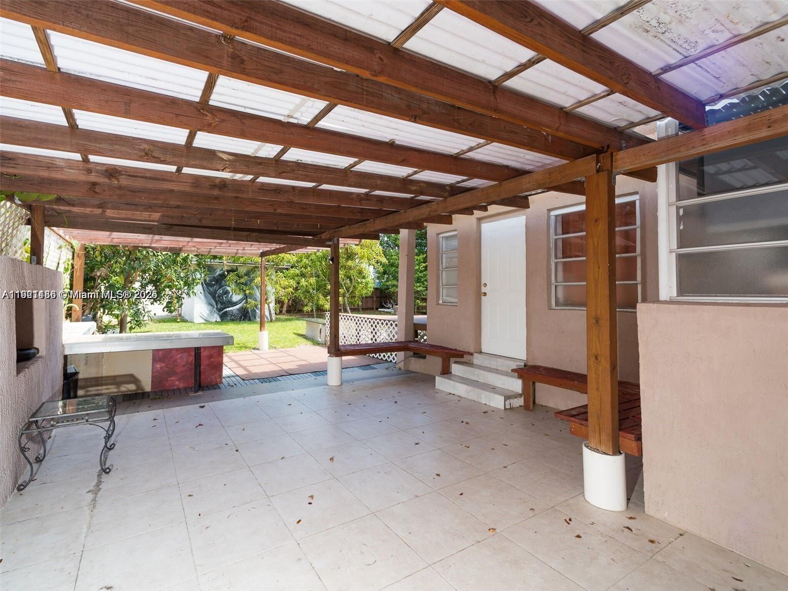 1509 Fletcher St Property Photo 13