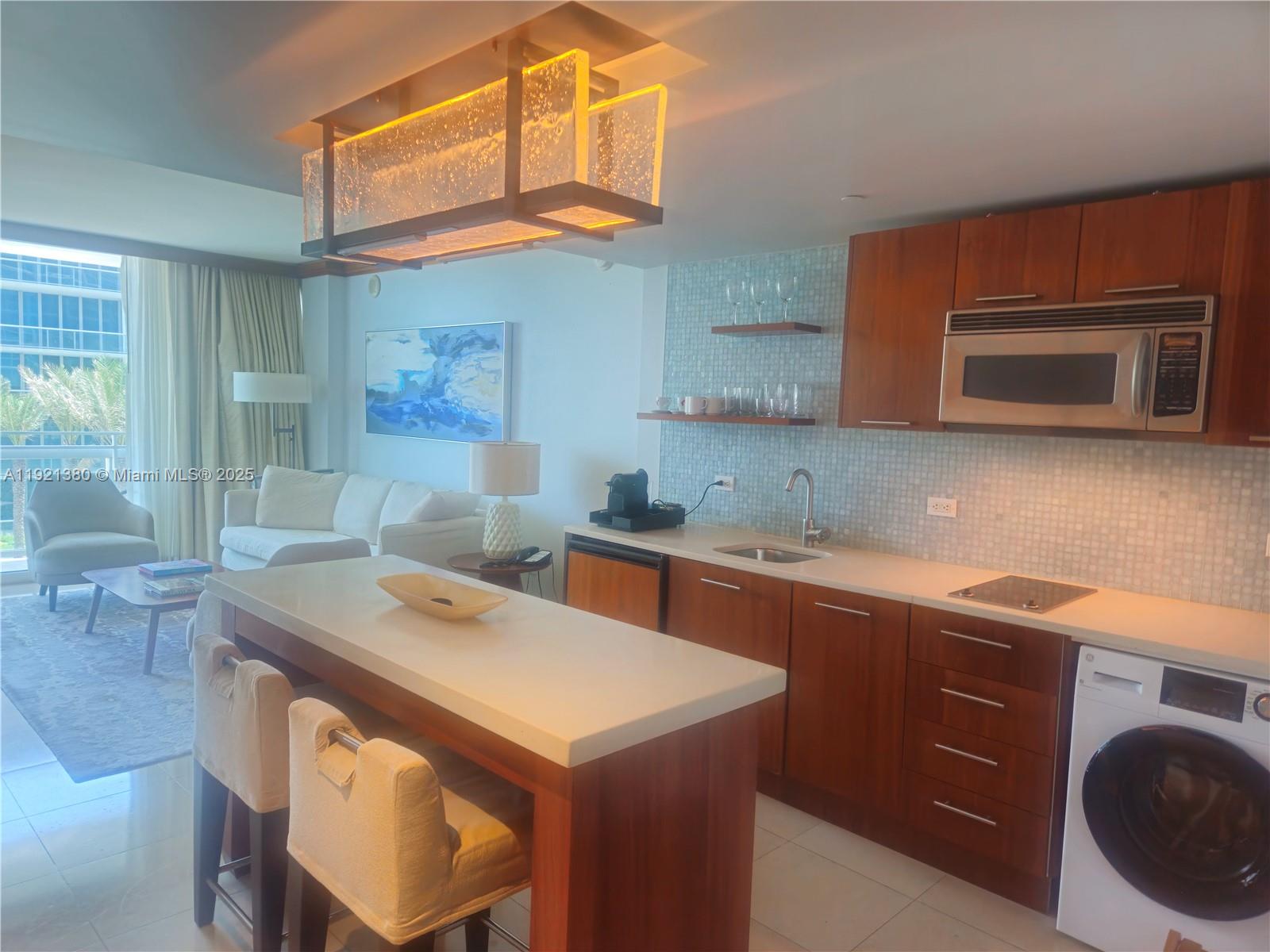 6801 Collins Ave 320 Property Photo 11