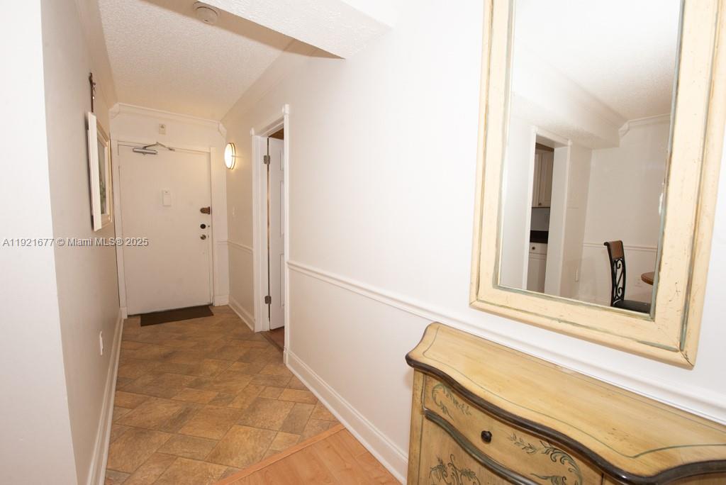 201 178th Dr 323 Property Photo 2