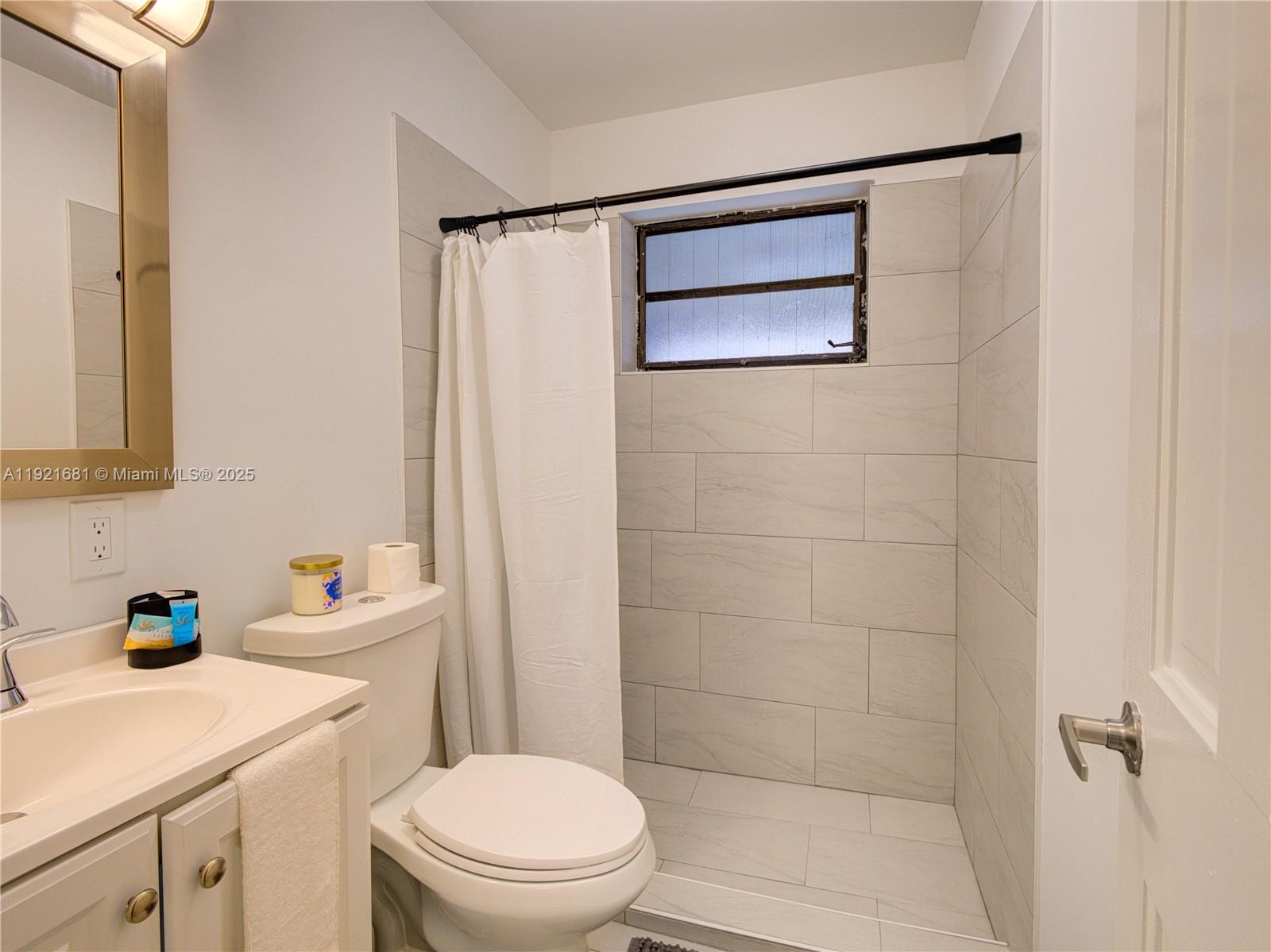 2703 Adams St Property Photo 39