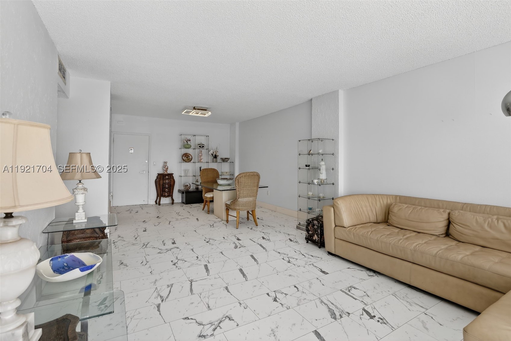 300 Bayview Dr 308 Property Photo 20