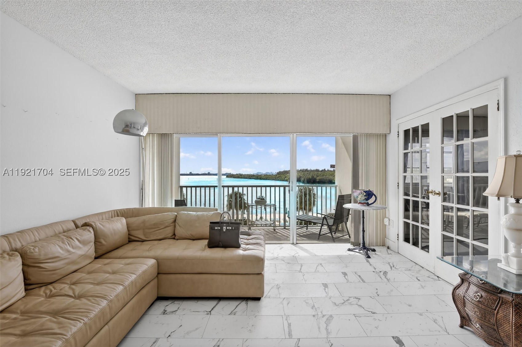300 Bayview Dr 308 Property Photo 24