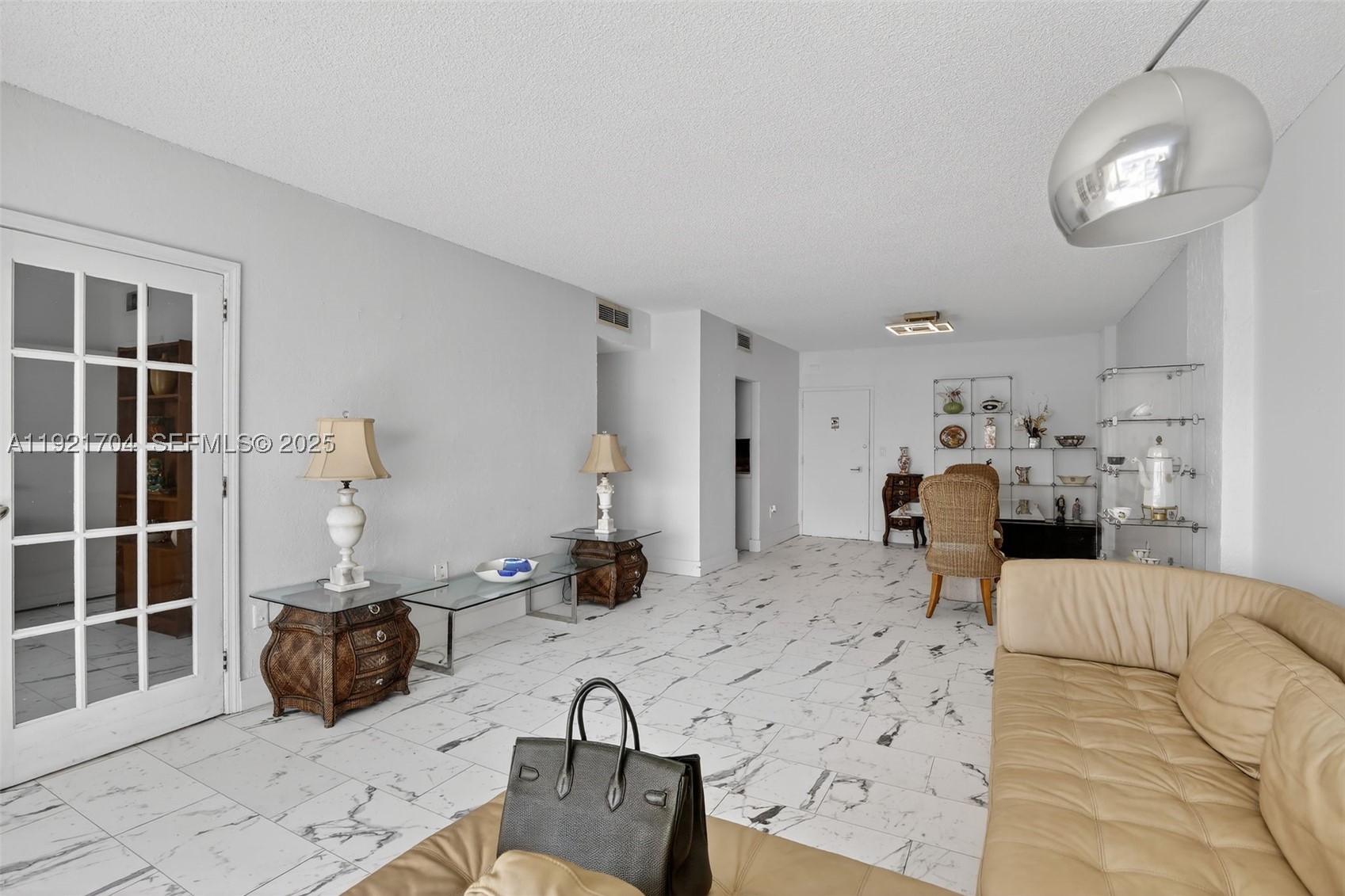 300 Bayview Dr 308 Property Photo 26