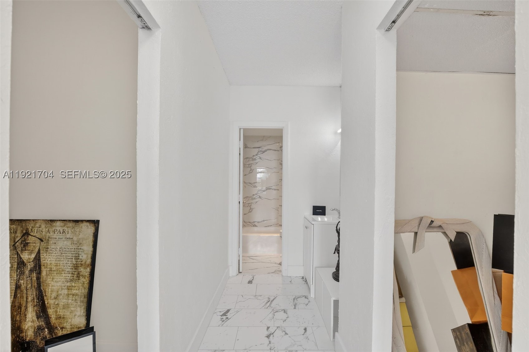 300 Bayview Dr 308 Property Photo 39