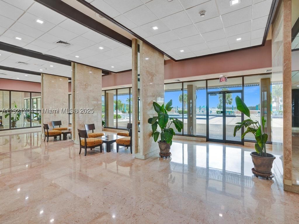 300 Bayview Dr 308 Property Photo 54