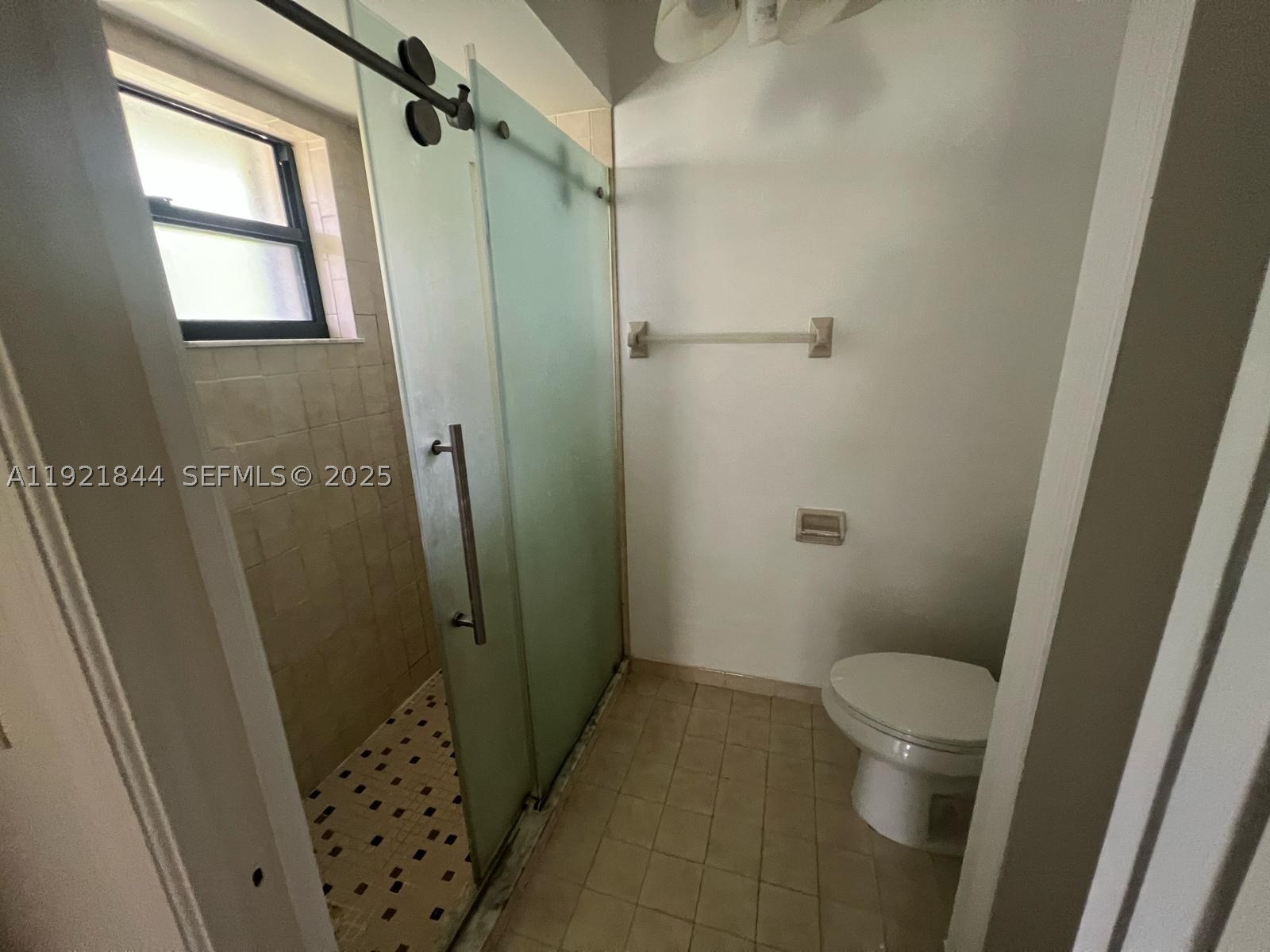 2410 Se Renick Ave Property Photo 15