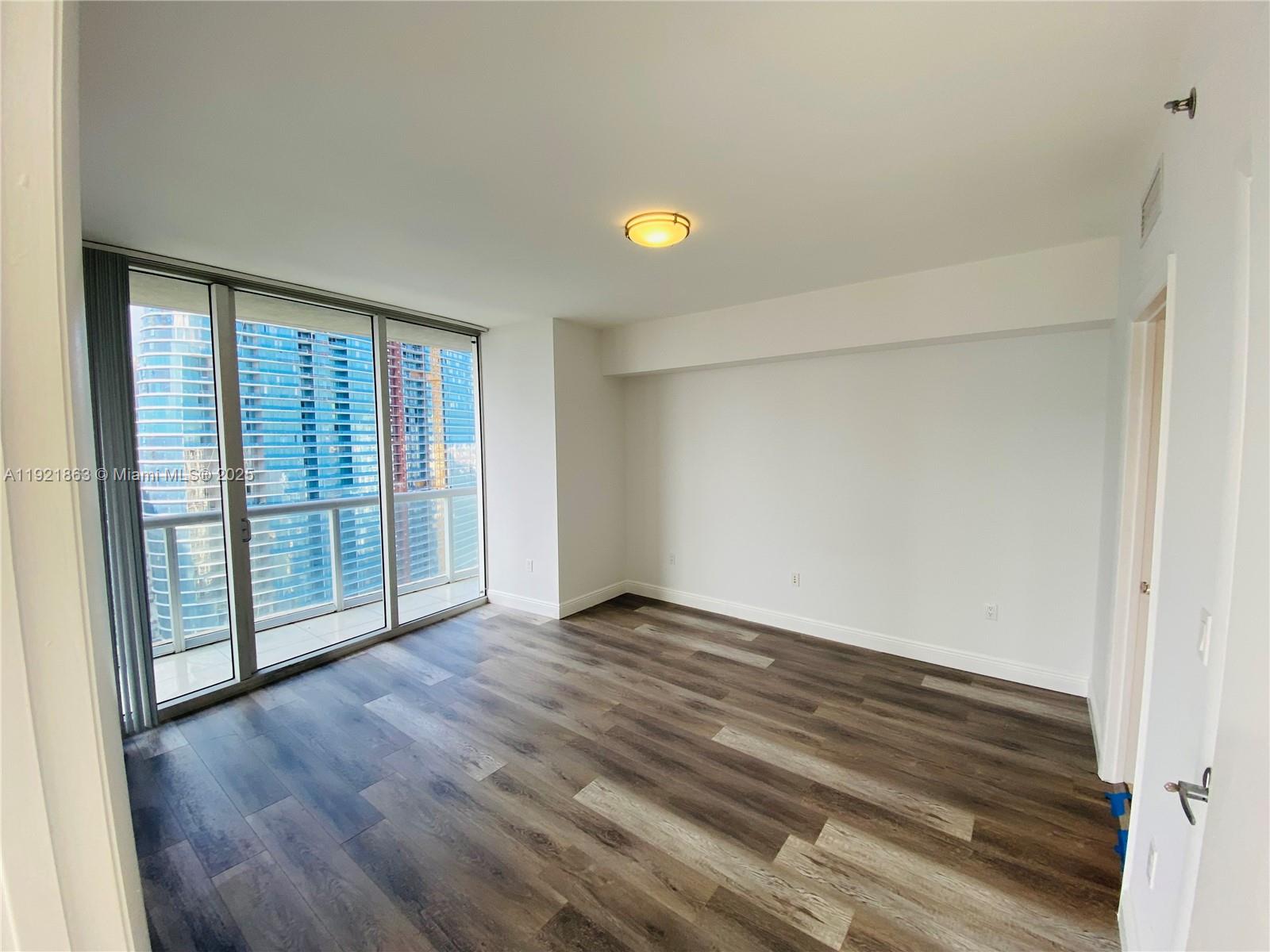 475 Brickell Ave 3715 Property Photo 8