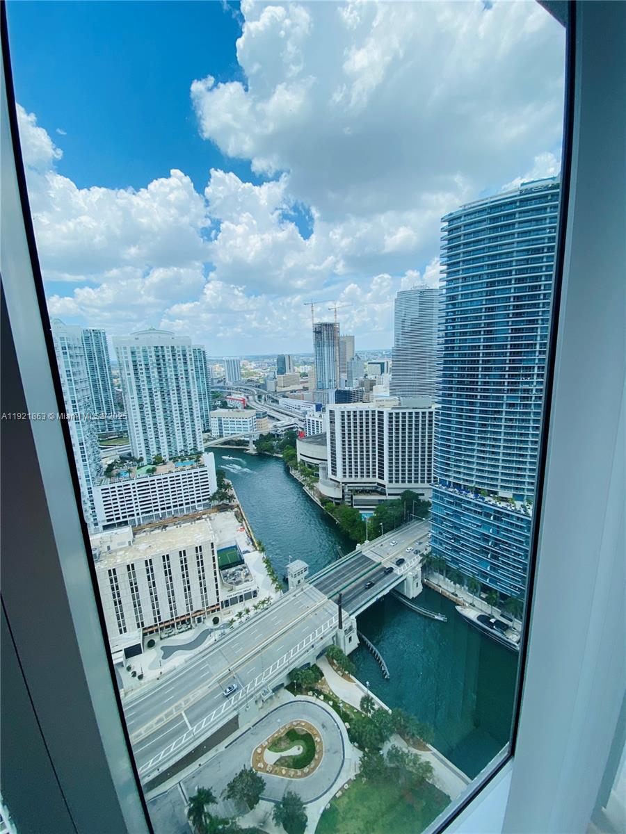 475 Brickell Ave 3715 Property Photo 20