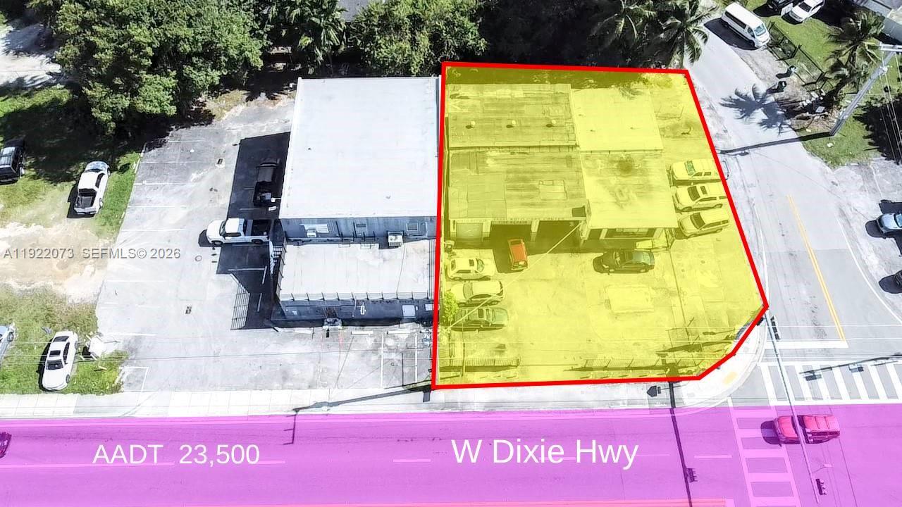 11851 W Dixie Hwy Property Photo 4