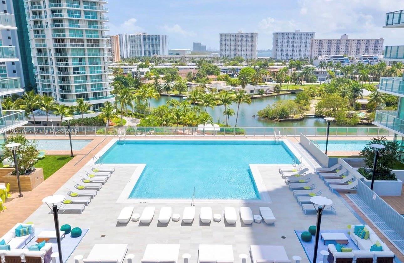 330 Sunny Isles Blvd 5-2002 Property Photo 3
