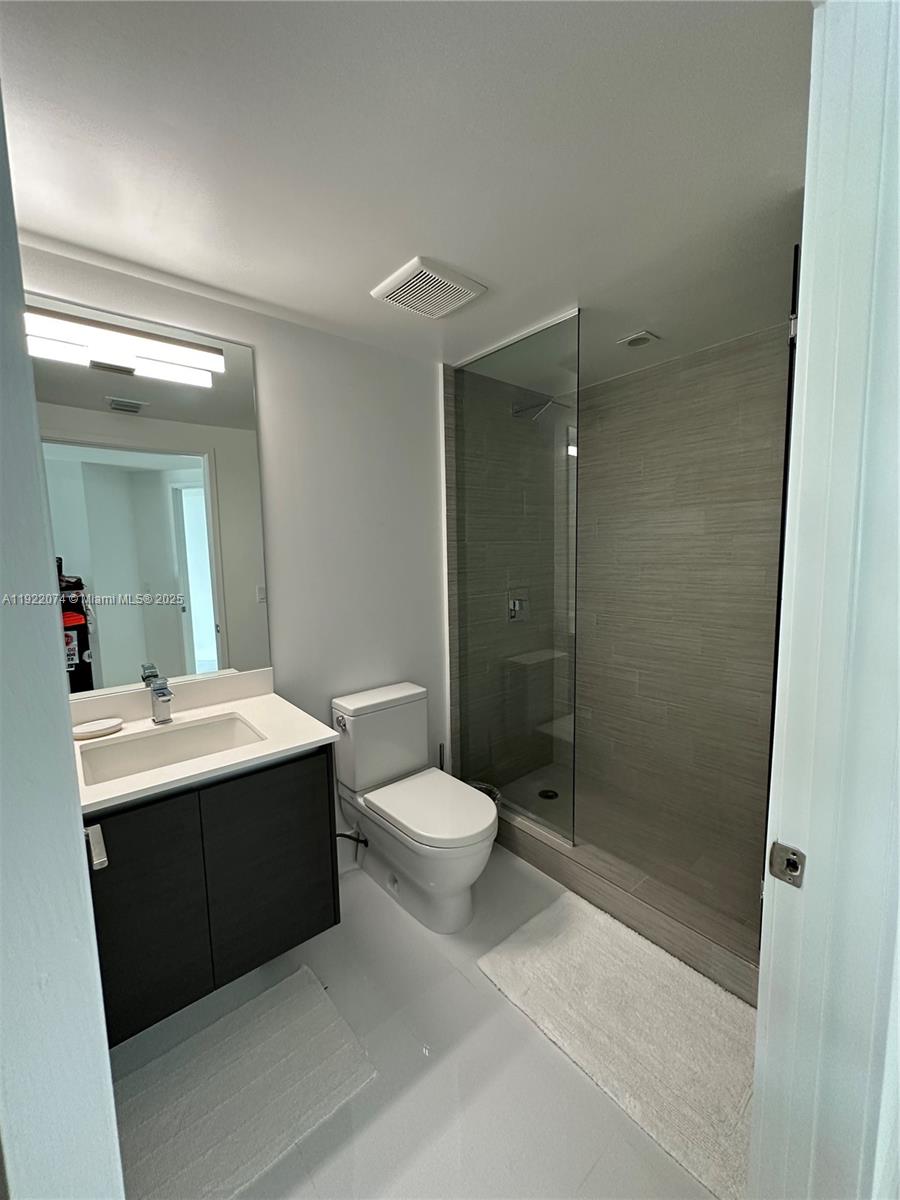 330 Sunny Isles Blvd 5-2002 Property Photo 18