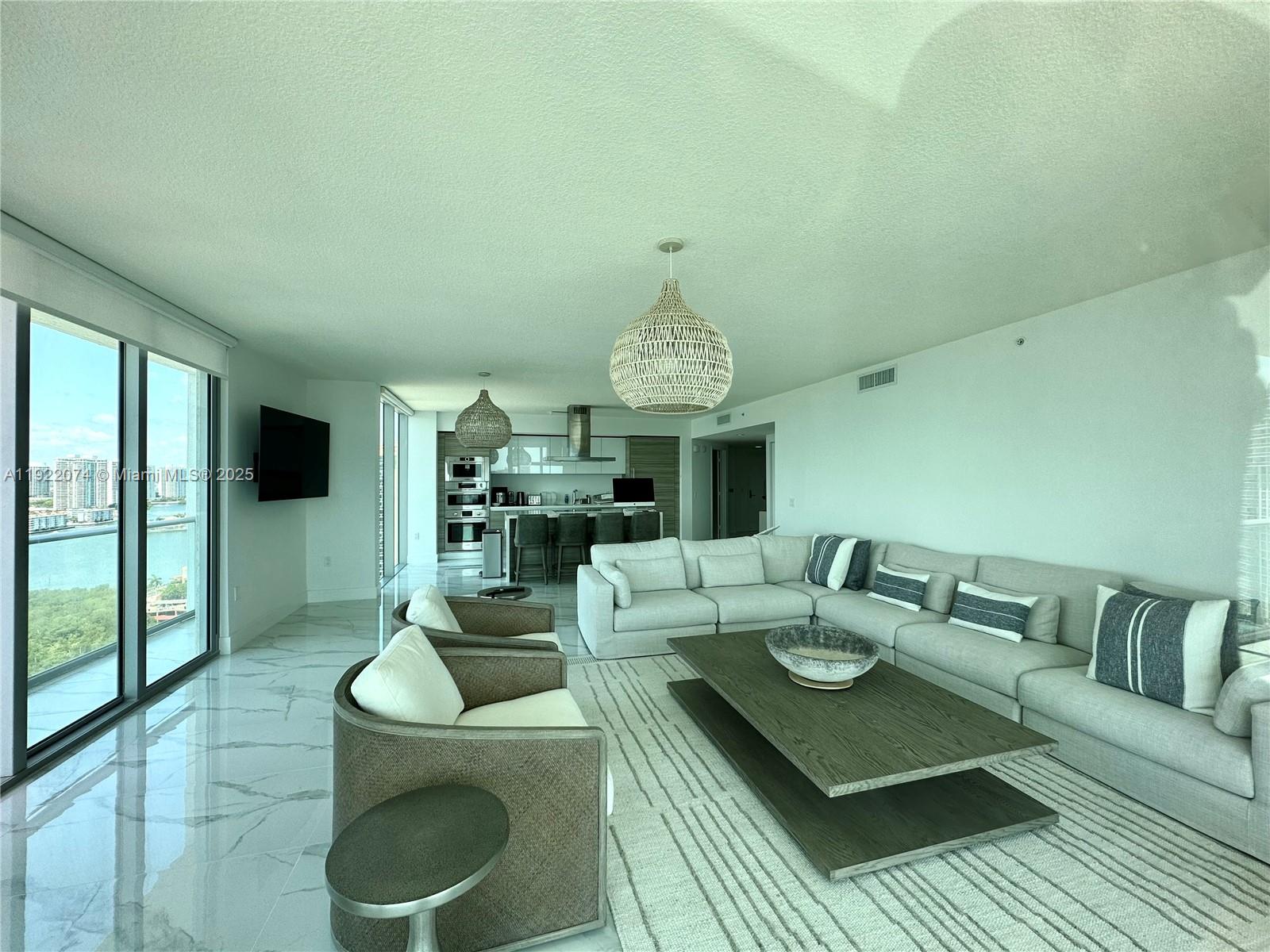 330 Sunny Isles Blvd 5-2002 Property Photo 27