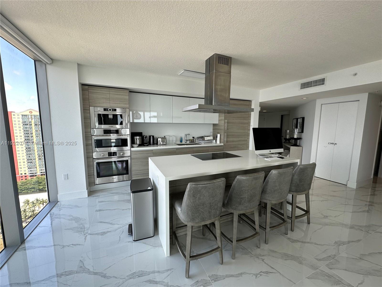 330 Sunny Isles Blvd 5-2002 Property Photo 31