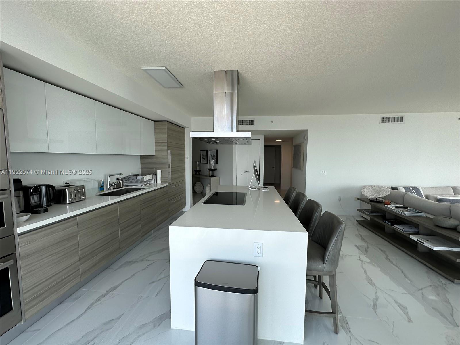 330 Sunny Isles Blvd 5-2002 Property Photo 33