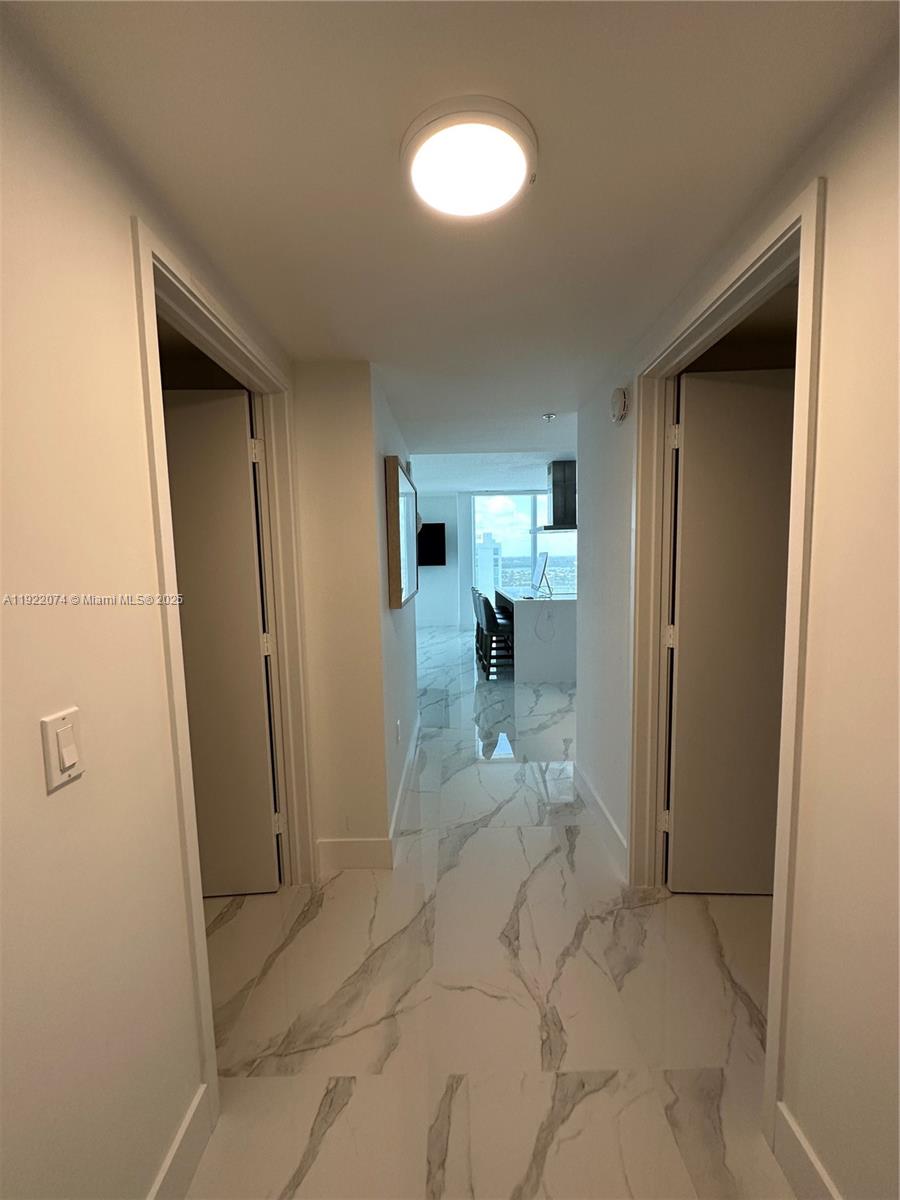 330 Sunny Isles Blvd 5-2002 Property Photo 54