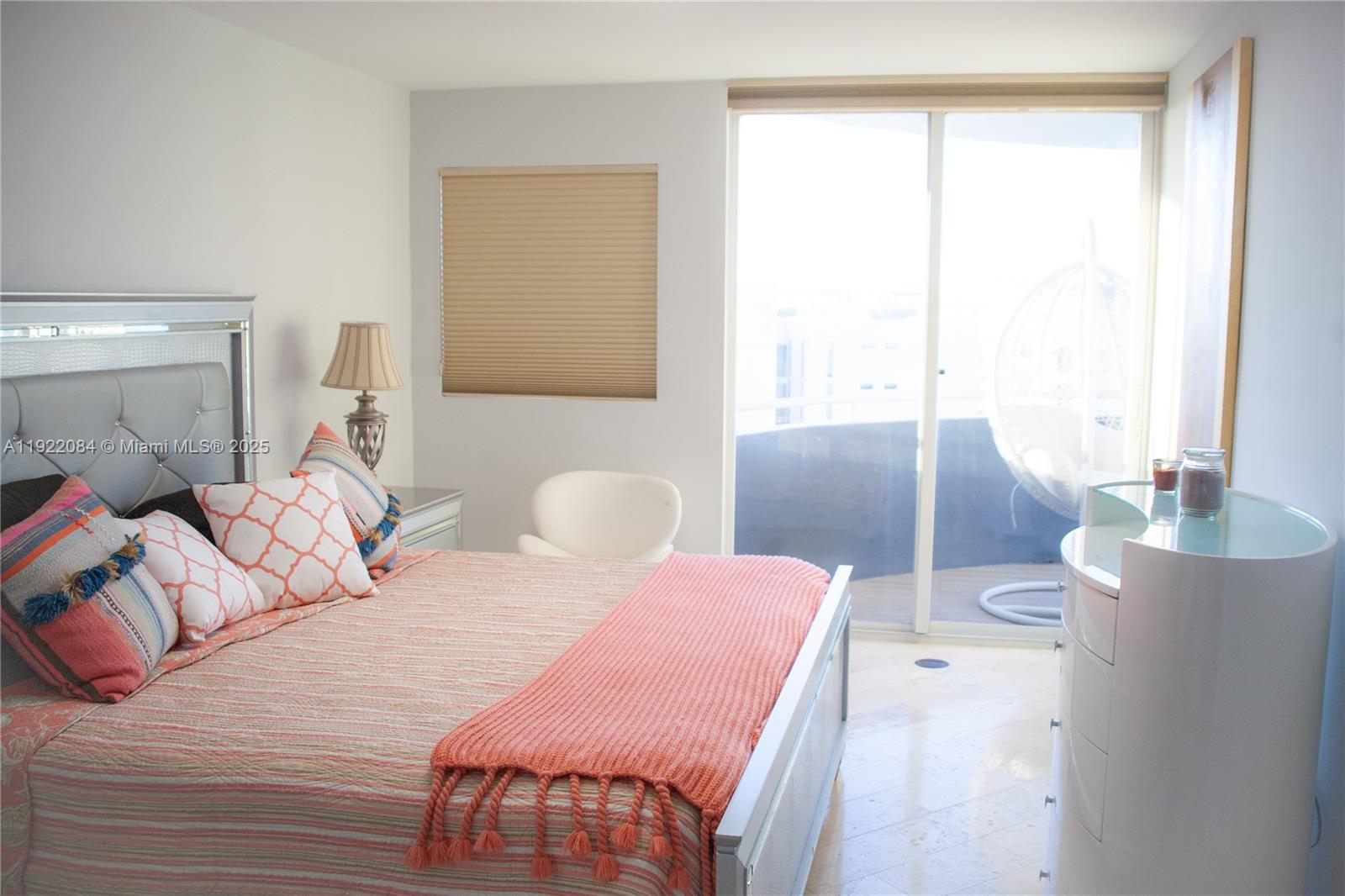 6301 Collins Ave 807 Property Photo 17