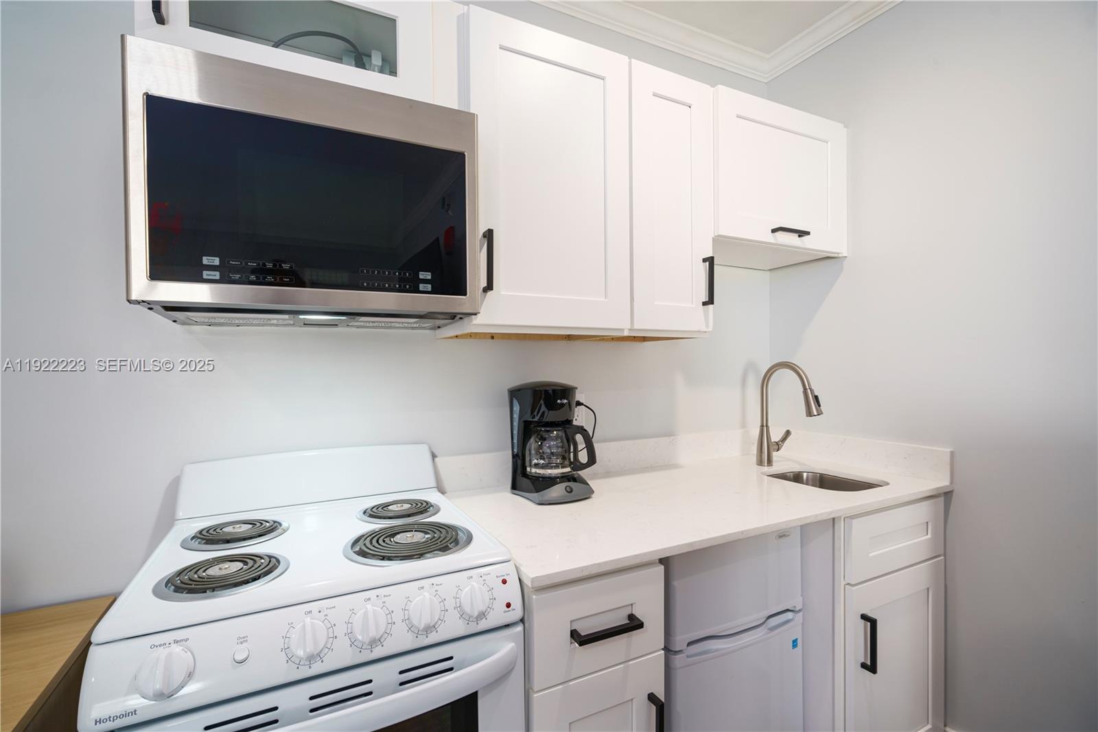 17784 Front Beach Rd 10 Property Photo 5