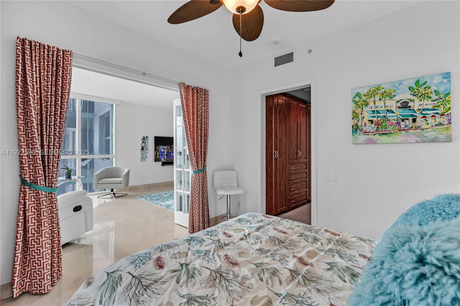 1500 Ocean Dr 907 Property Photo 16
