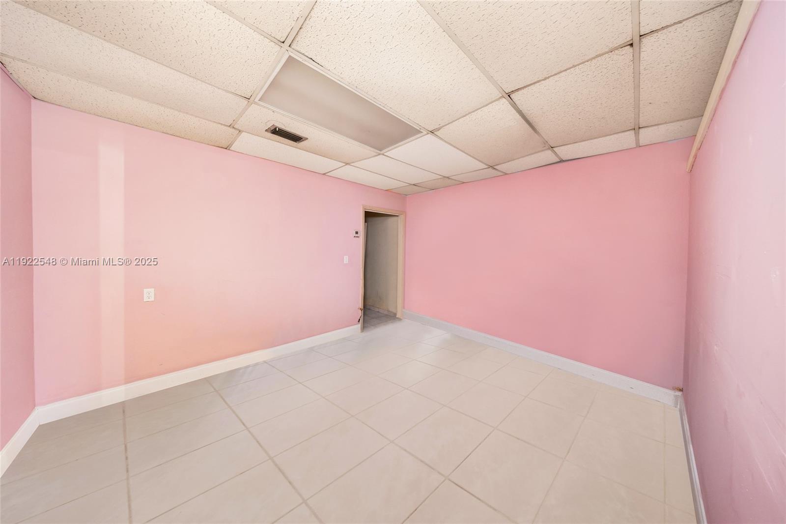 159 Nw 36th St Property Photo 15
