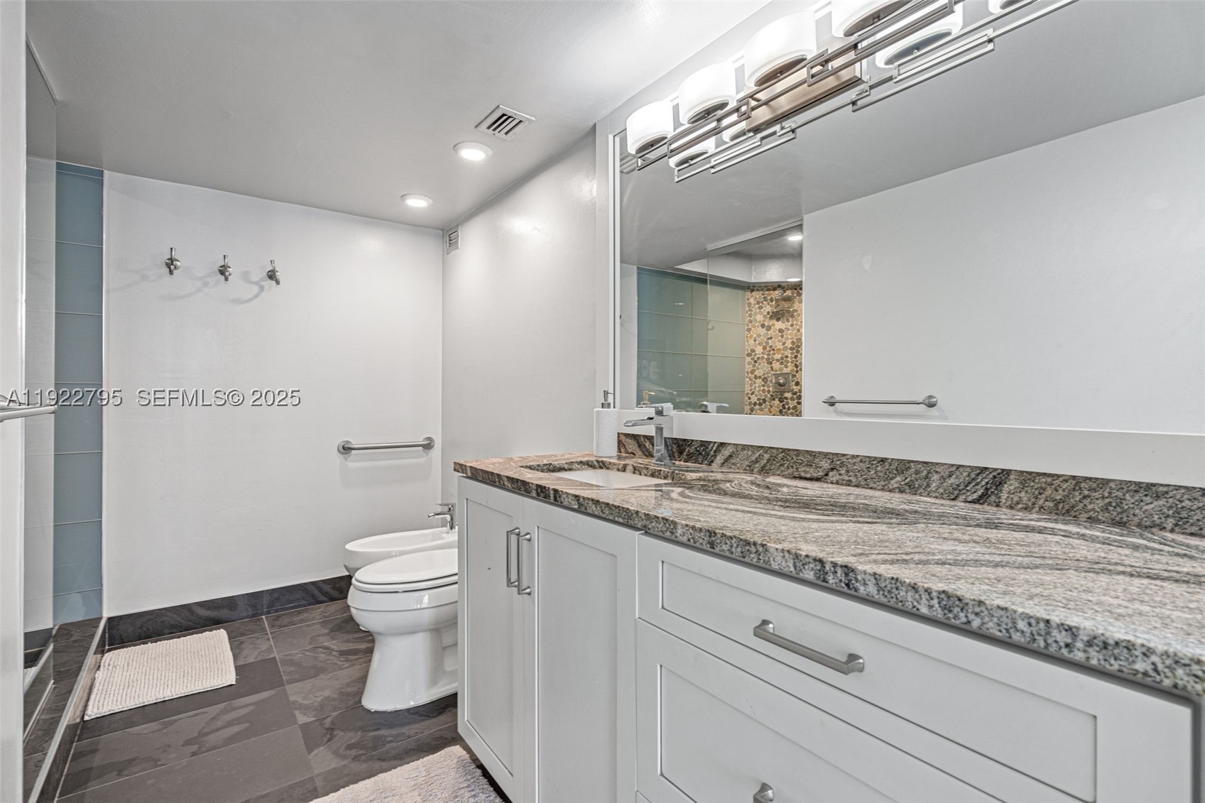 1865 Brickell Ave A1013 Property Photo 25